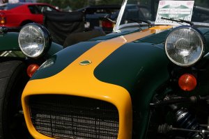 Lotus Caterham Seven.jpg
